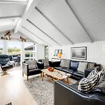 Emin - 700m From The Sea By Interhome *