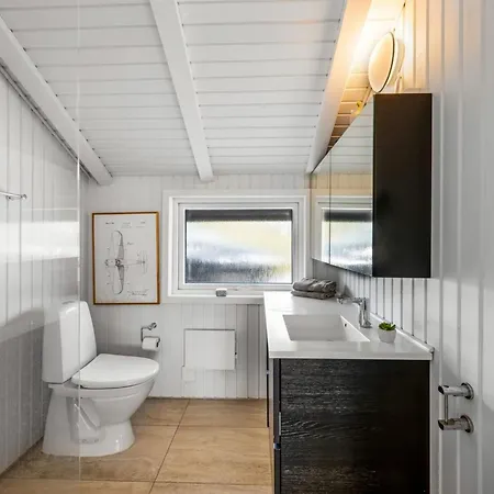Holiday home Emin - 700m From The Sea By Interhome *