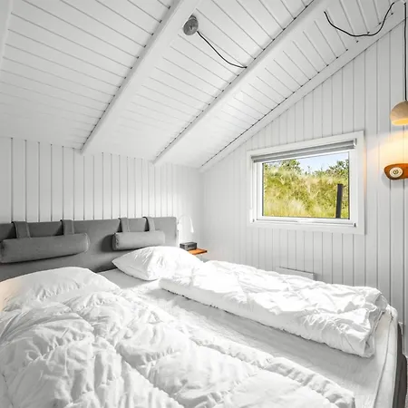 Casa de Férias Emin - 700m From The Sea By Interhome