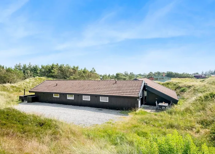 Emin - 700m From The Sea By Interhome Feriehus *